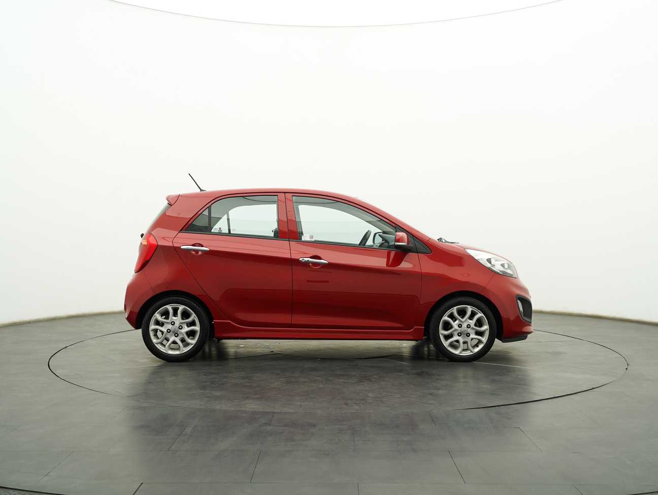 terpakai 2015 Kia Picanto  1.2