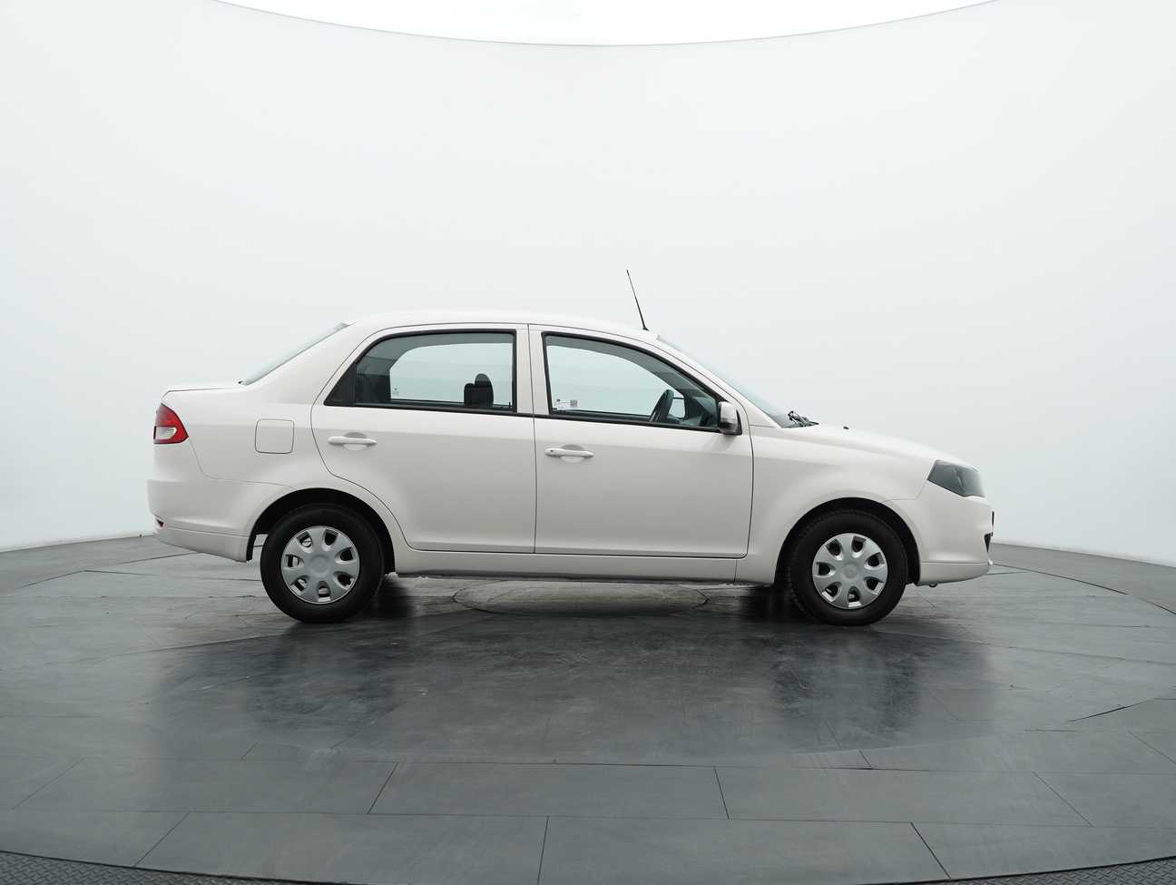 terpakai 2014 Proton Saga SV 1.3