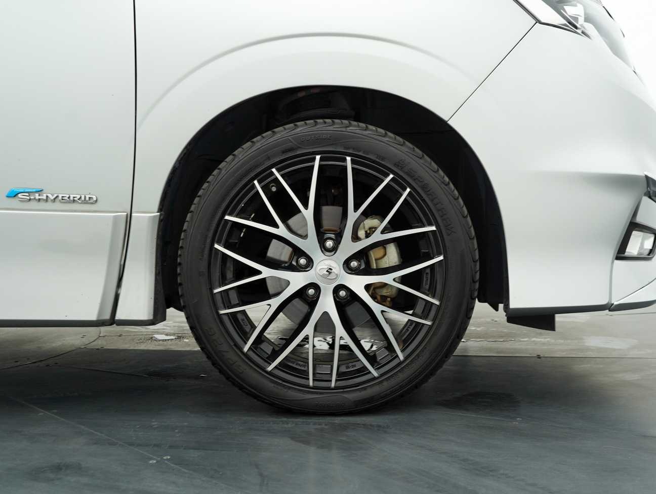 used 2019 Nissan SERENA S-HYBRID HIGH-WAY STAR (CKD) 2.0