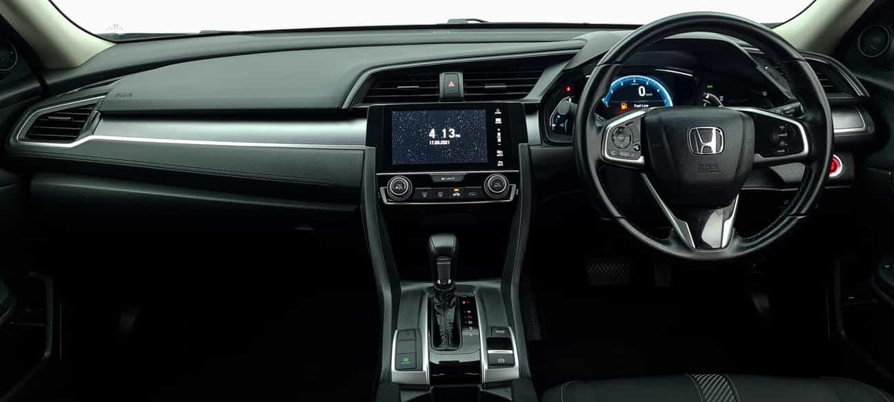 terpakai 2017 Honda CIVIC I-VTEC 1.8