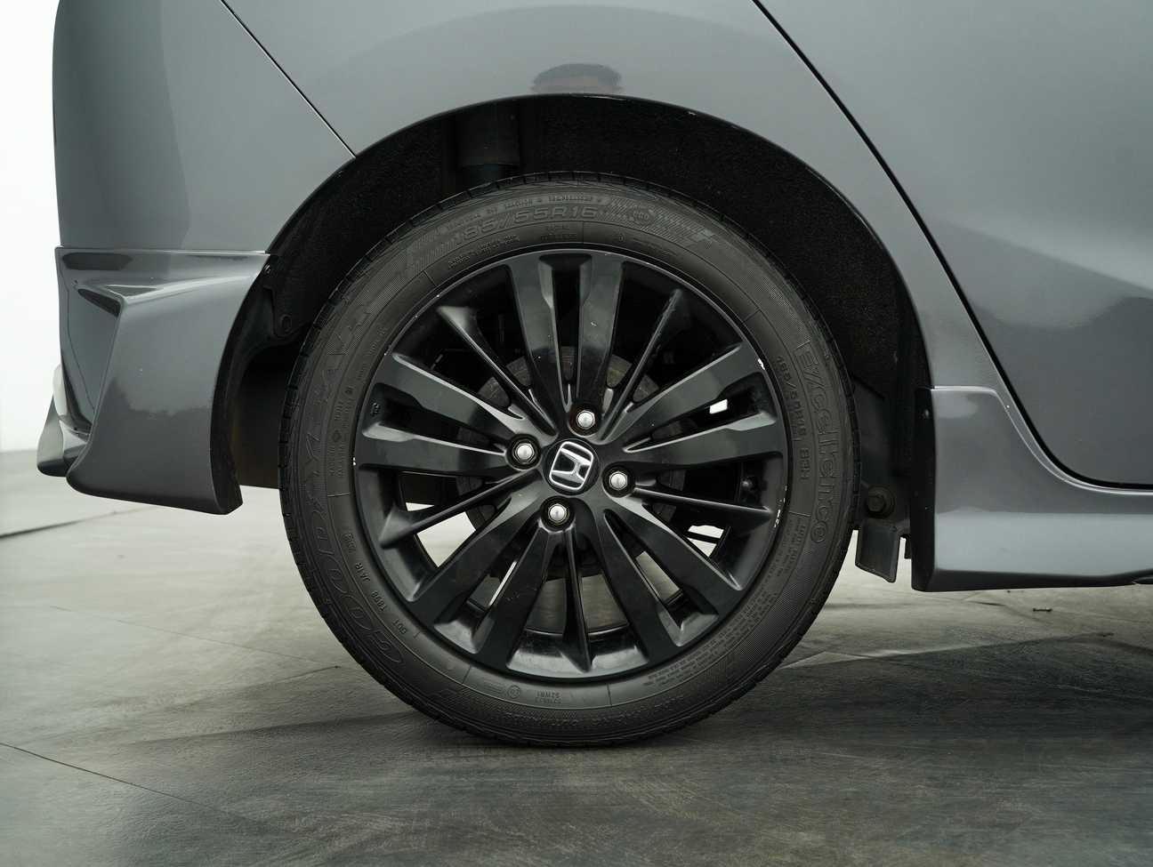 used 2014 Honda Jazz V 1.5