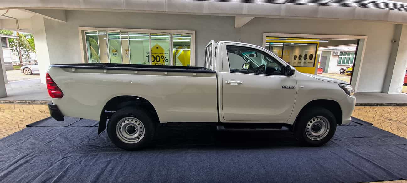 used 2019 Toyota HILUX SINGLE CAB 4X4 2.4