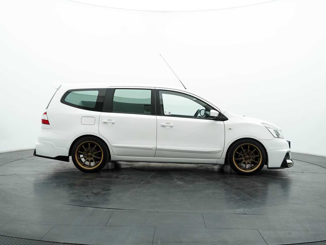 used 2018 Nissan Grand Livina Comfort 1.6