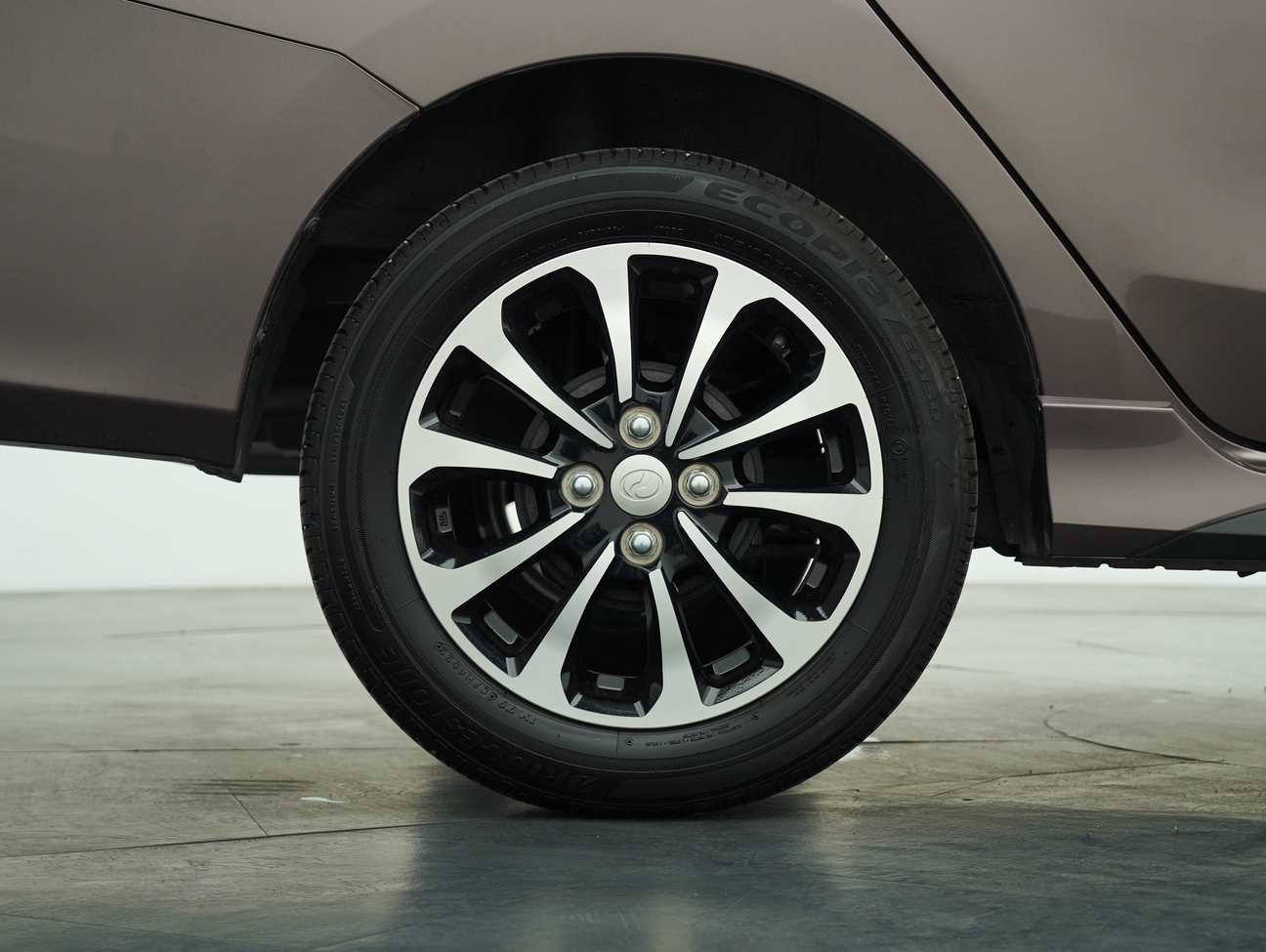 terpakai 2022 Perodua Bezza Advance 1.3