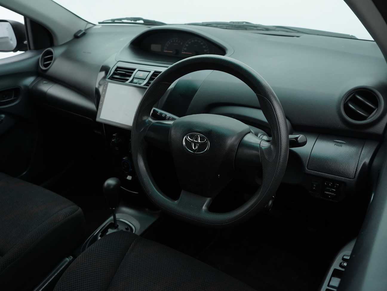terpakai 2012 Toyota Vios J 1.5