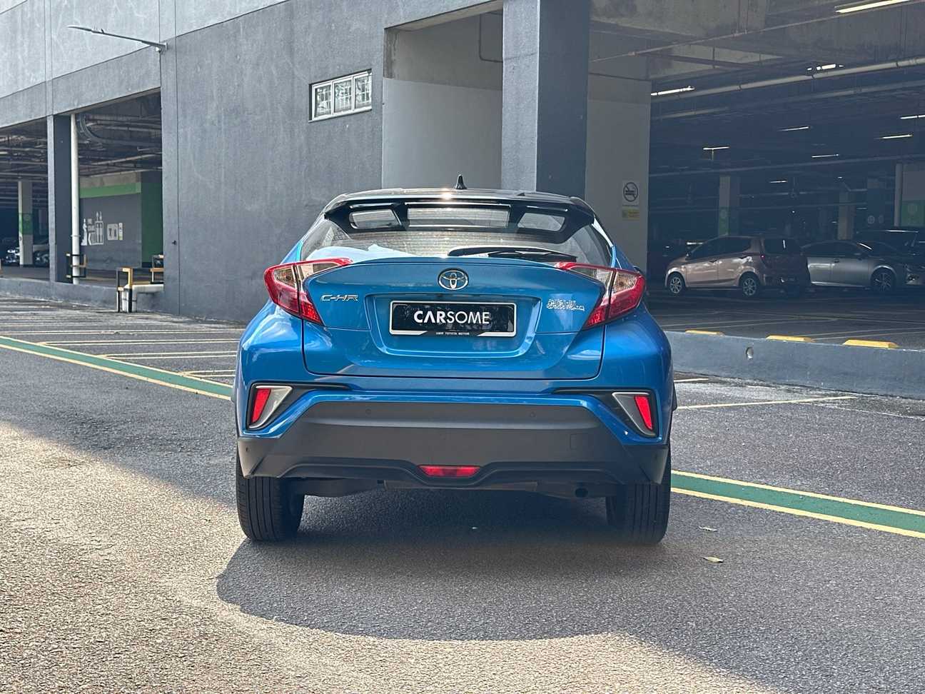used 2019 Toyota C-HR  1.8