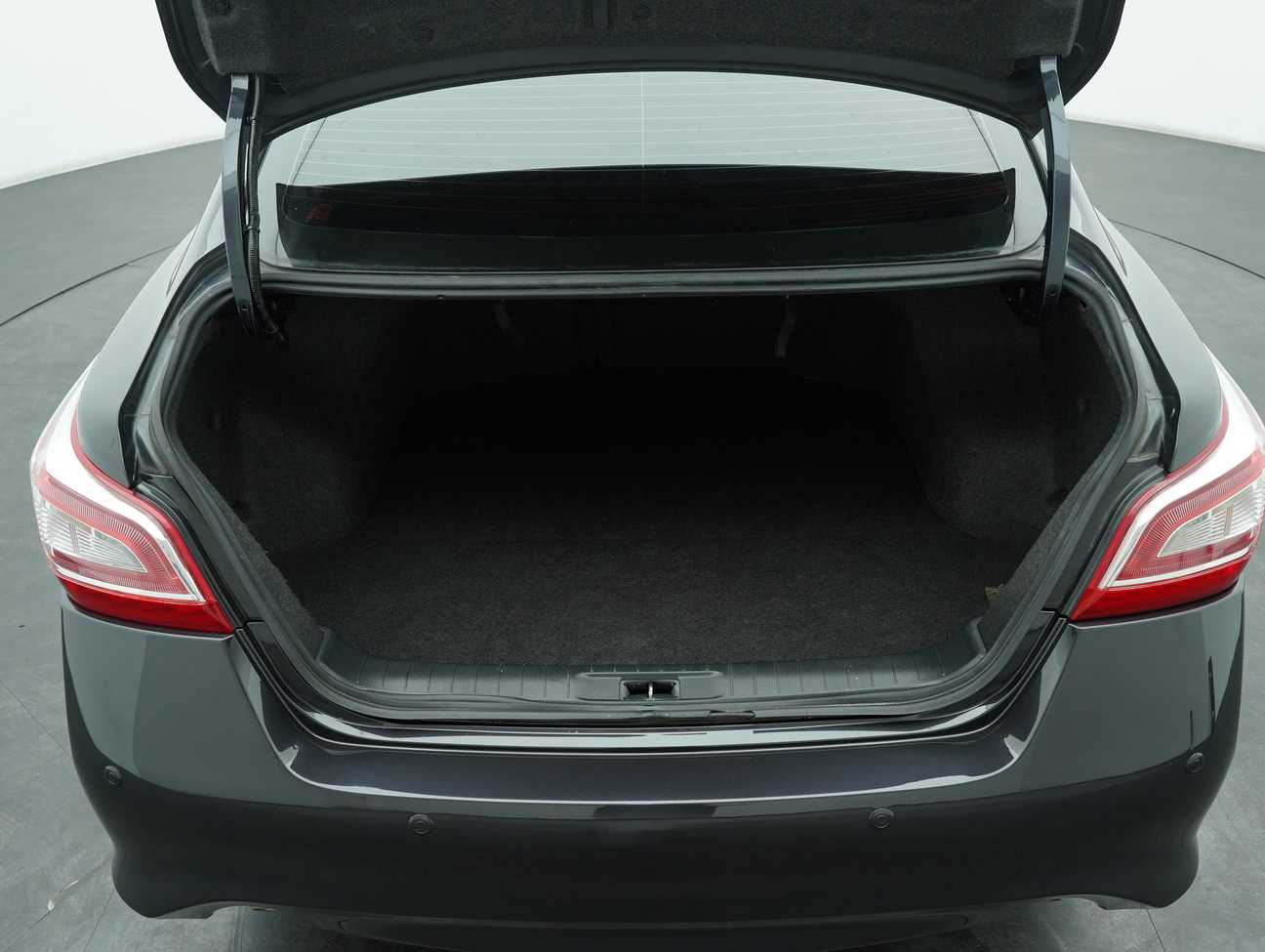 used 2014 Nissan Teana XL 2.0