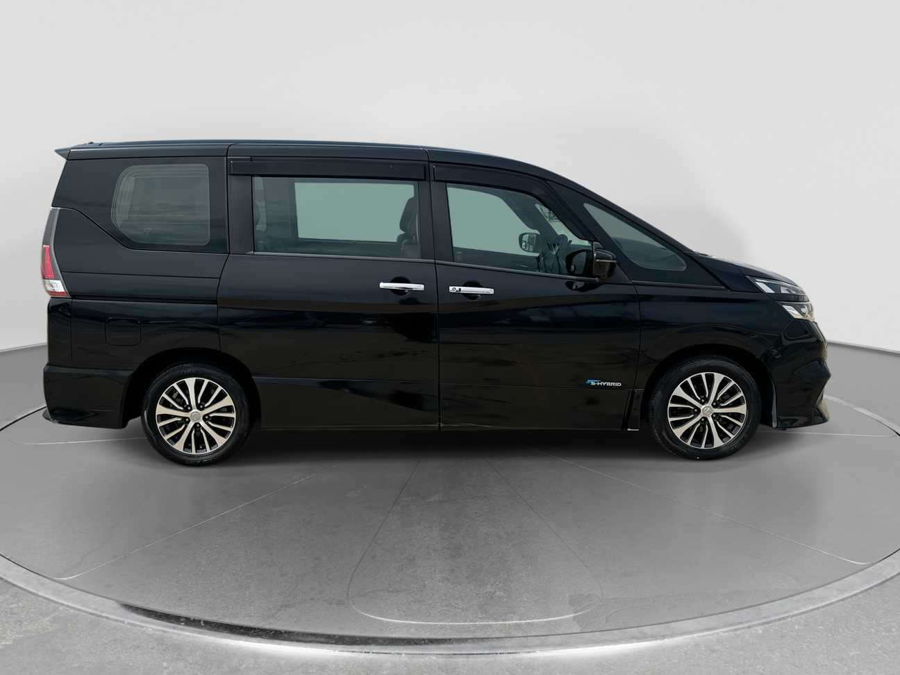 used 2019 Nissan Serena S-Hybrid High-Way Star Premium 2.0