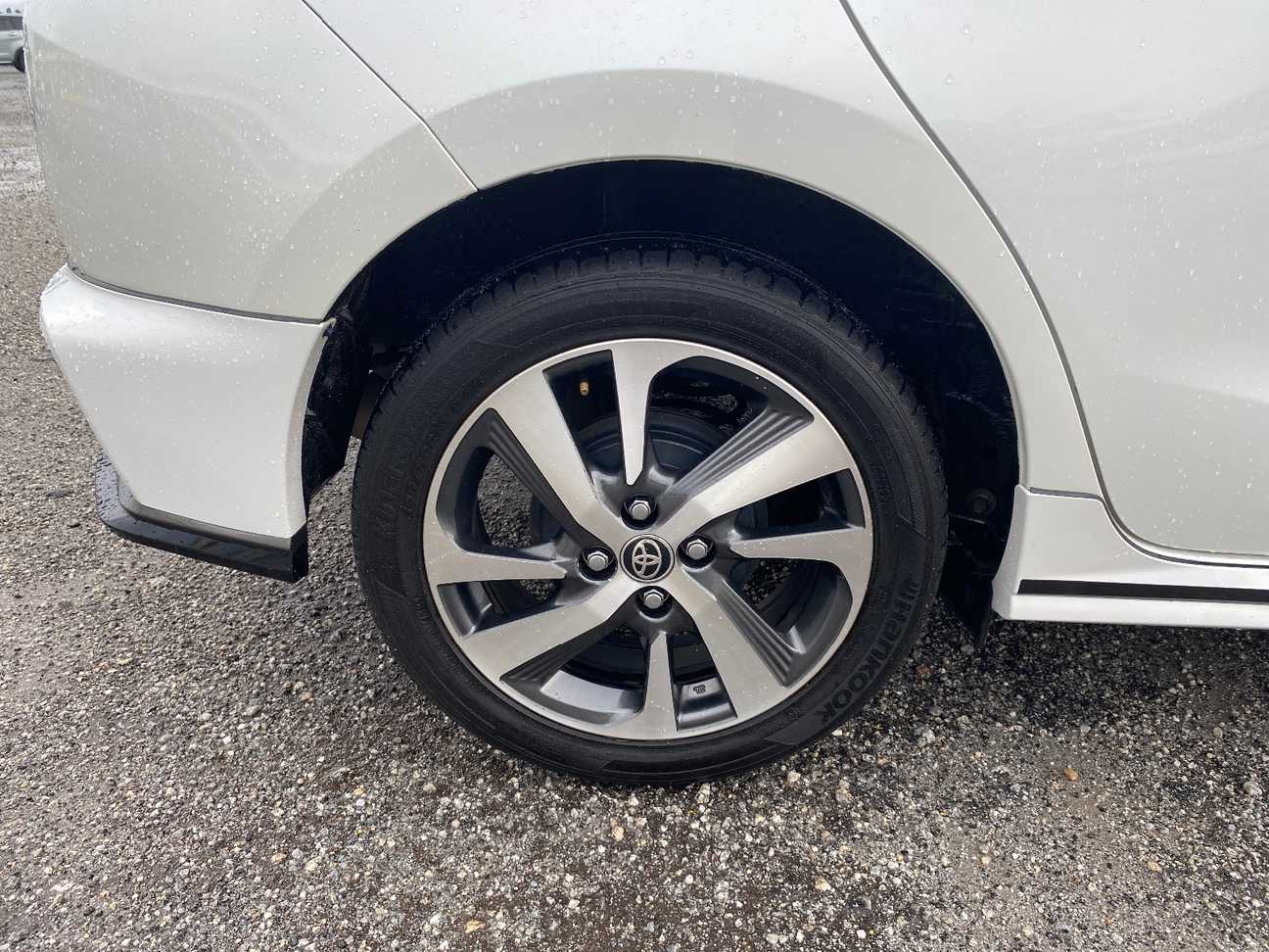 terpakai 2022 Toyota Yaris E 1.5