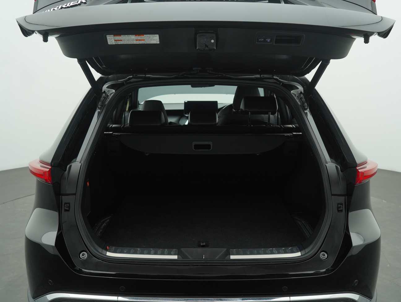 used 2021 Toyota Harrier Z 2.0