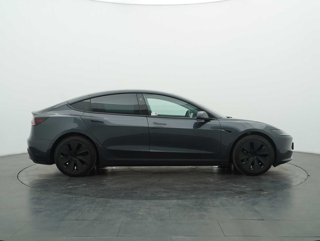 used 2025 Tesla Model 3 Standard Range 