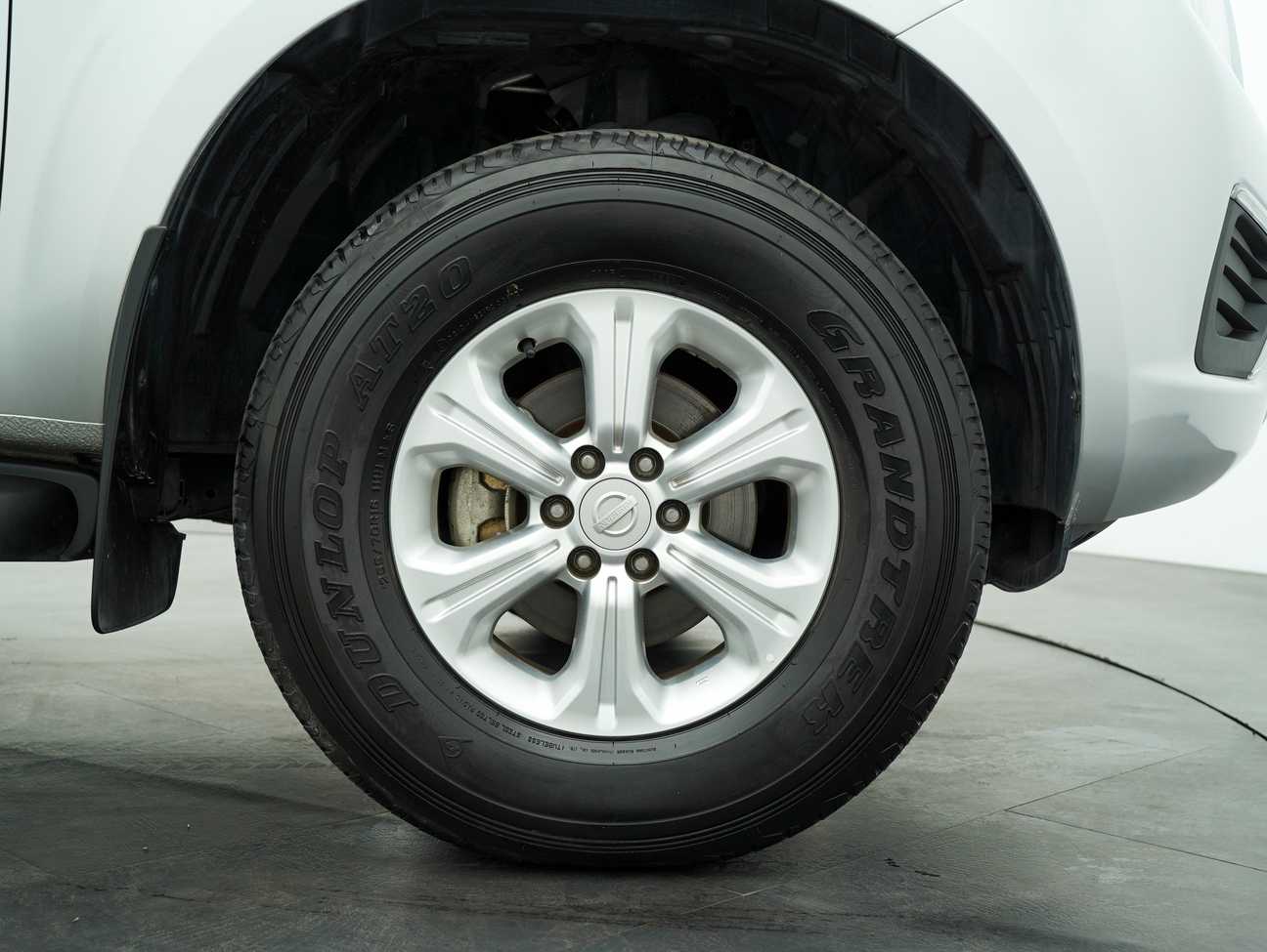 used 2019 Nissan Navara NP300 SE Dual Cab 2.5