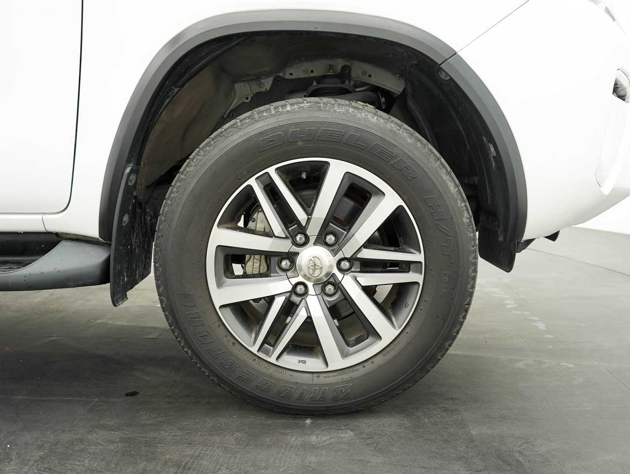 used 2018 Toyota FORTUNER 4X4 2.7