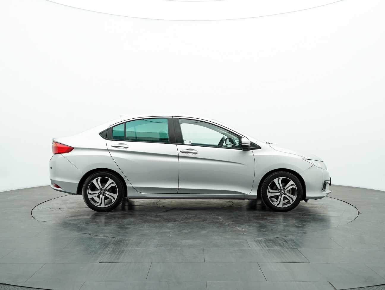 used 2014 Honda City V 1.5