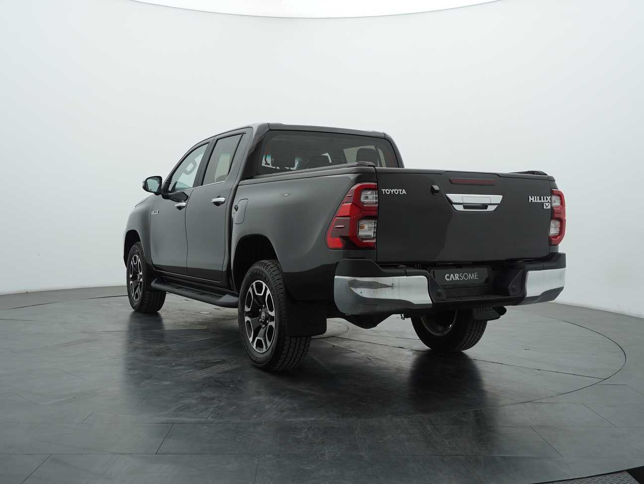 used 2023 Toyota Hilux V Dual Cab 2.4