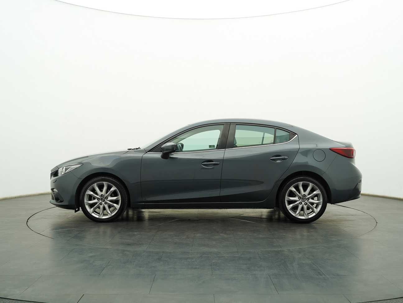 terpakai 2014 Mazda 3 SKYACTIV-G 2.0