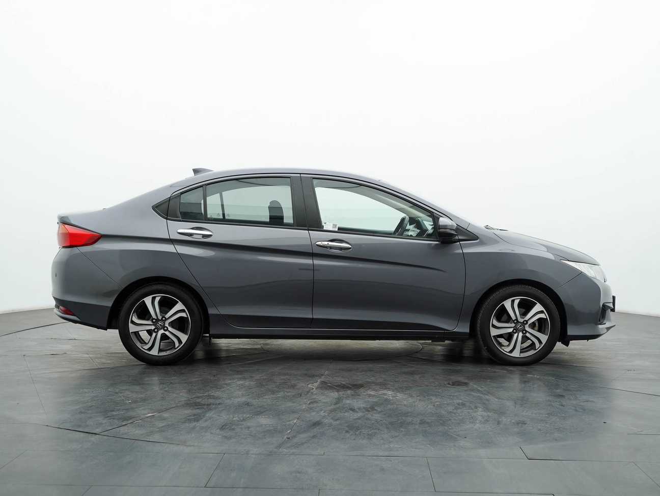 used 2014 Honda City V 1.5