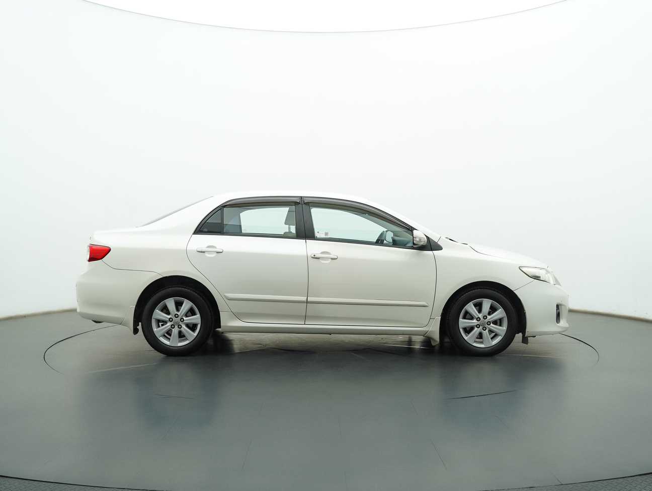 used 2012 Toyota Corolla Altis E 1.6