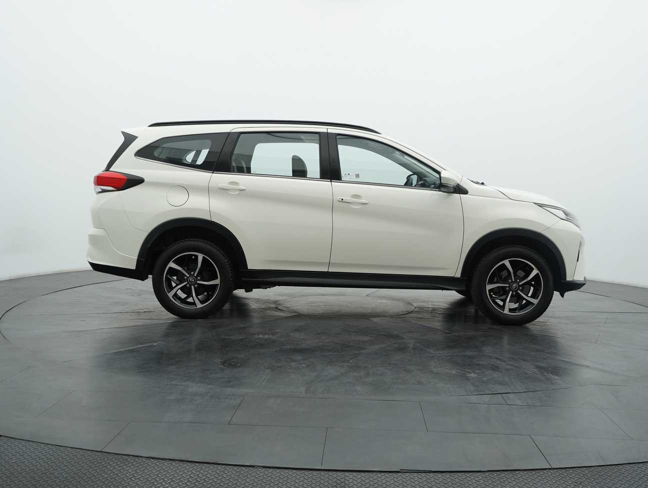 terpakai 2019 Perodua Aruz AV 1.5