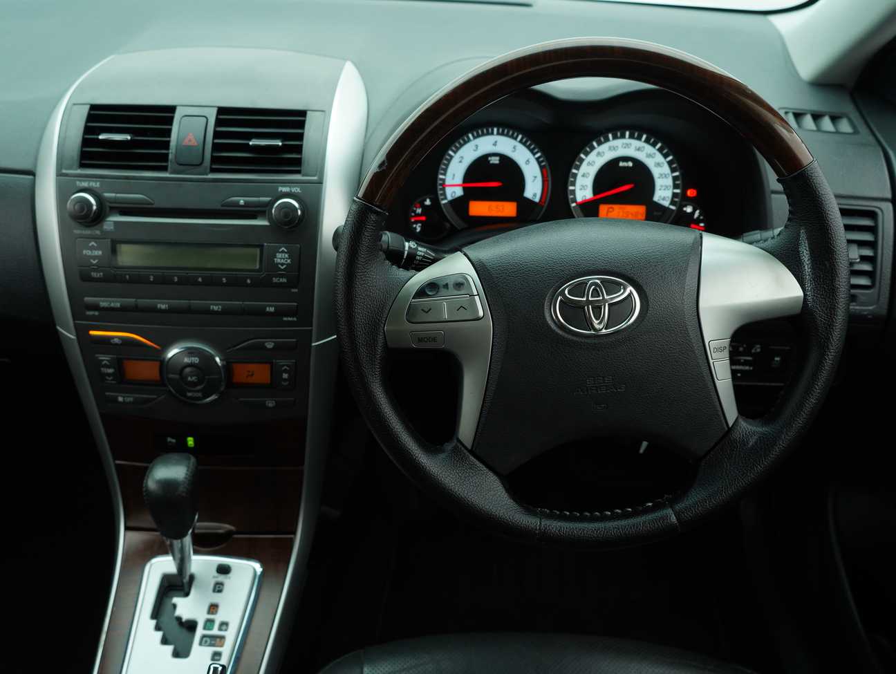 used 2013 Toyota Corolla Altis G 1.8