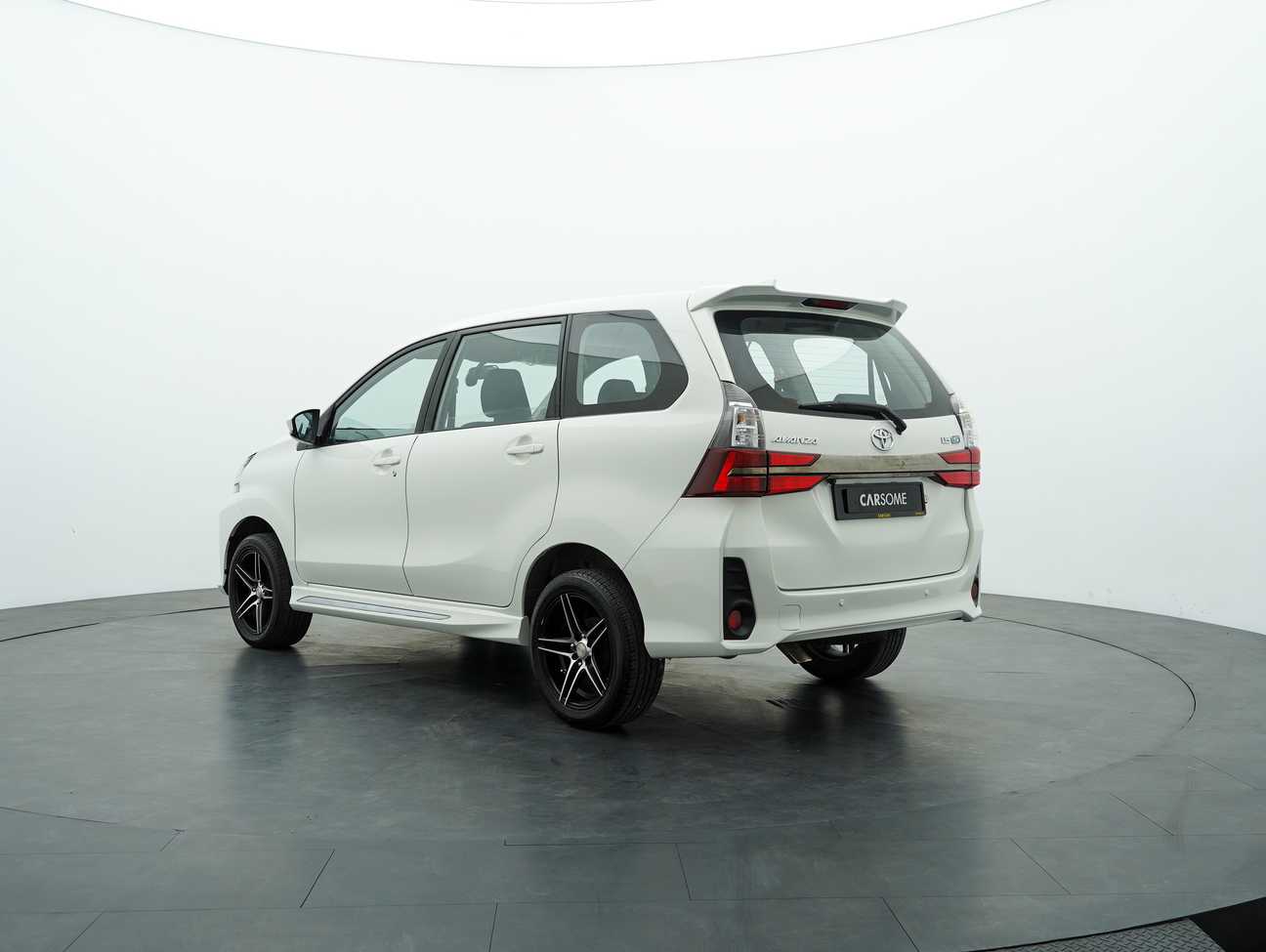 terpakai 2020 Toyota Avanza S 1.5