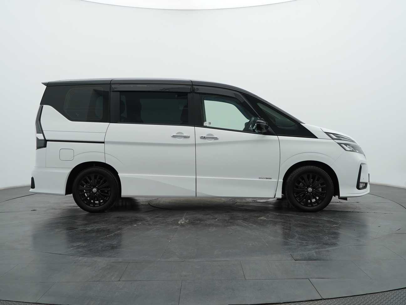 terpakai 2023 Nissan Serena S-Hybrid High-Way Star 2.0