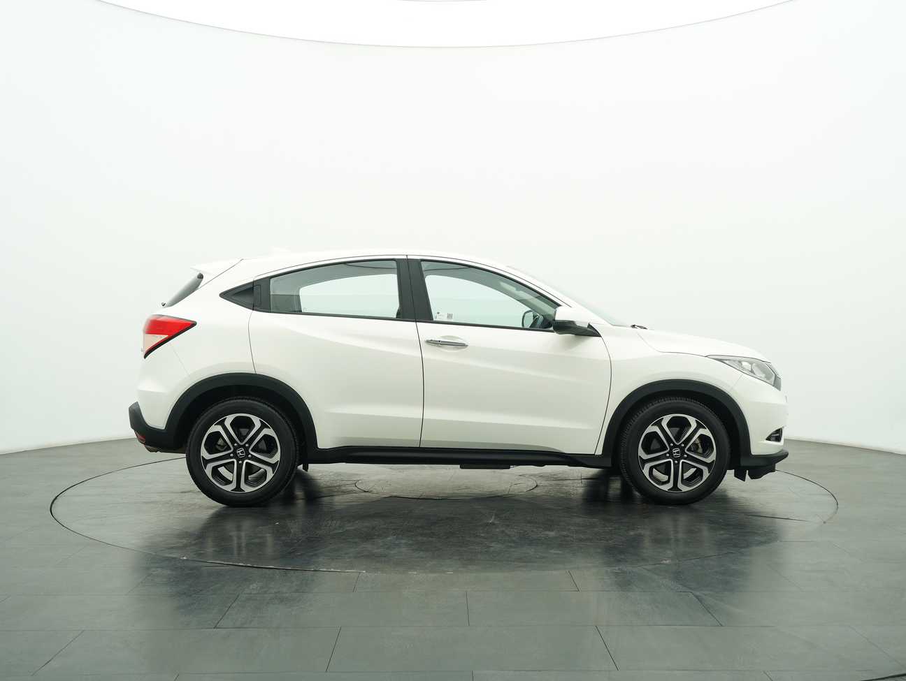 used 2017 Honda HR-V i-VTEC V 1.8