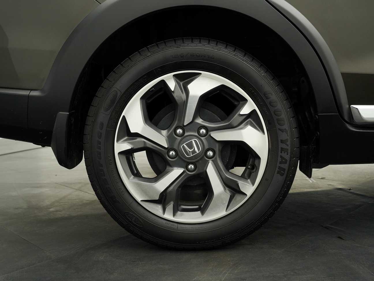 used 2018 Honda BR-V V 1.5