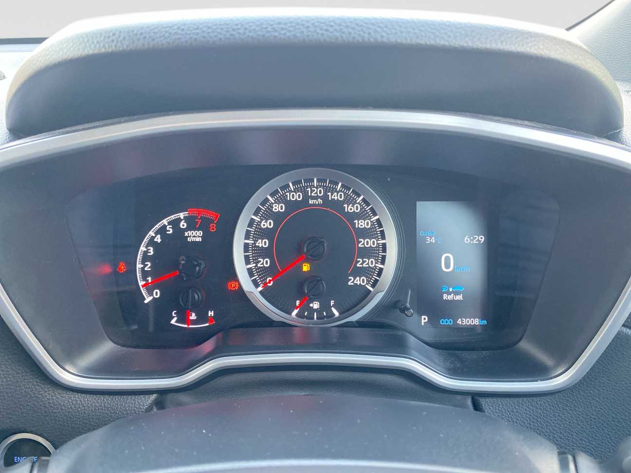 used 2022 Toyota Corolla Cross V 1.8