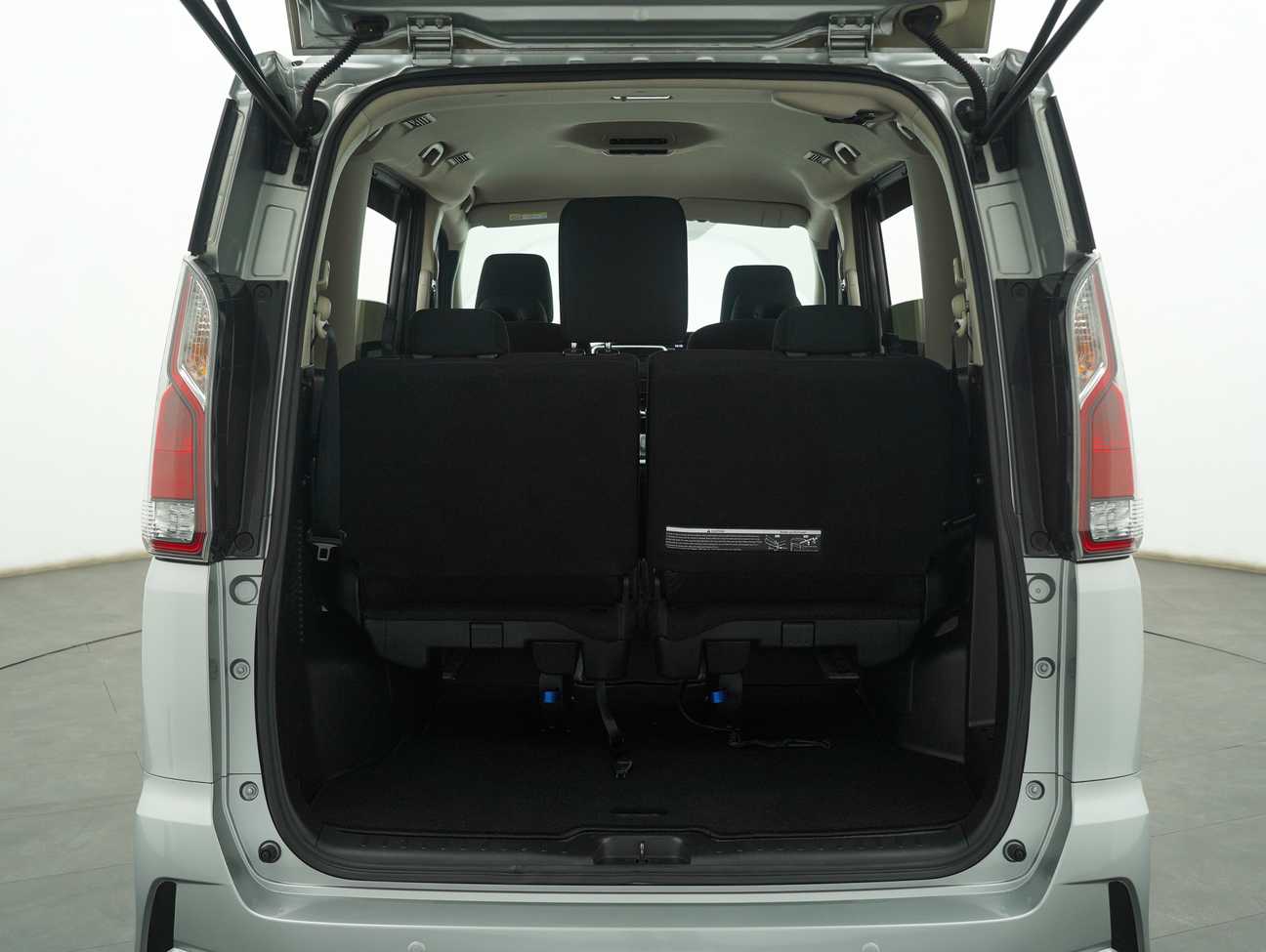 terpakai 2021 Nissan Serena S-Hybrid High-Way Star 2.0