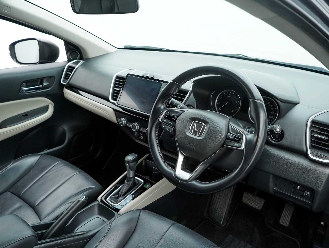 used 2021 Honda City V 1.5