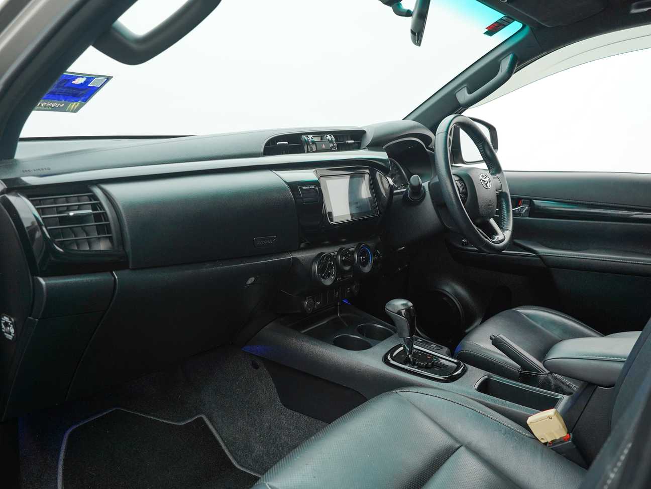 used 2019 Toyota HILUX DOUBLE CAB LE 4X4 2.4