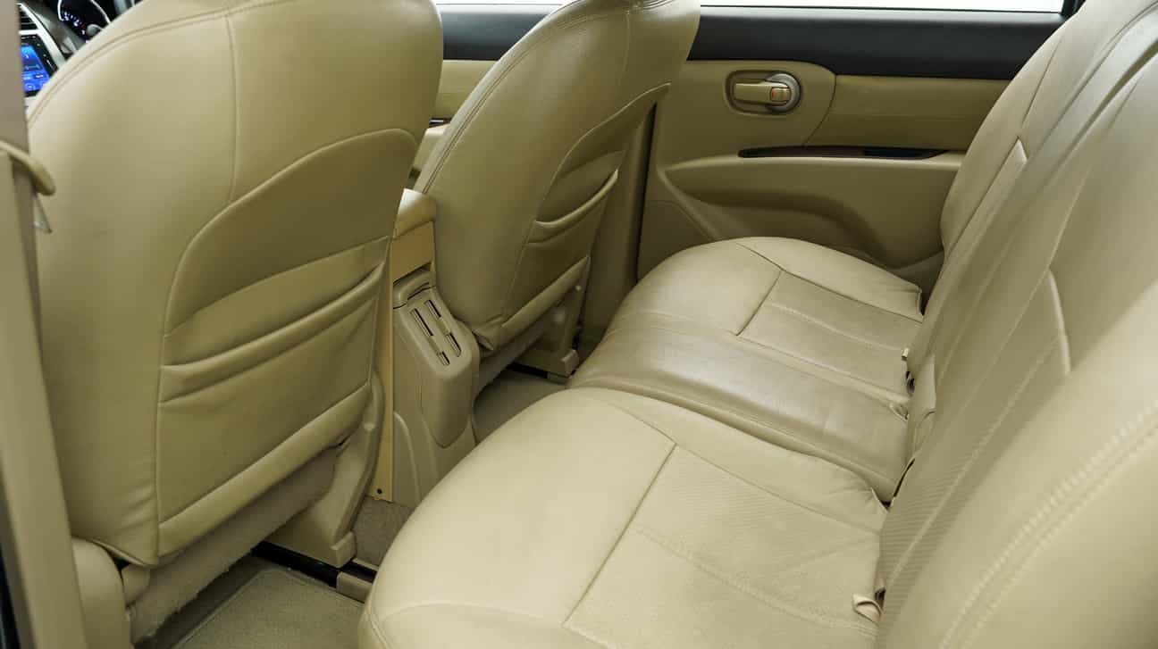 used 2015 Nissan GRAND LIVINA  1.8