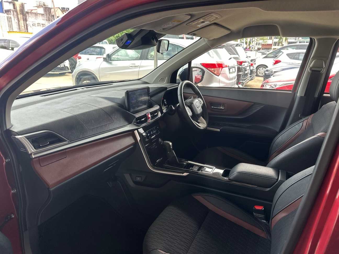 used 2025 Perodua Alza AV 1.5