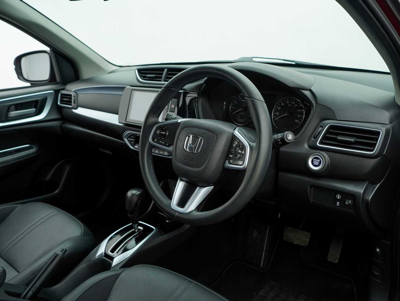 terpakai 2023 Honda WR-V V 1.5