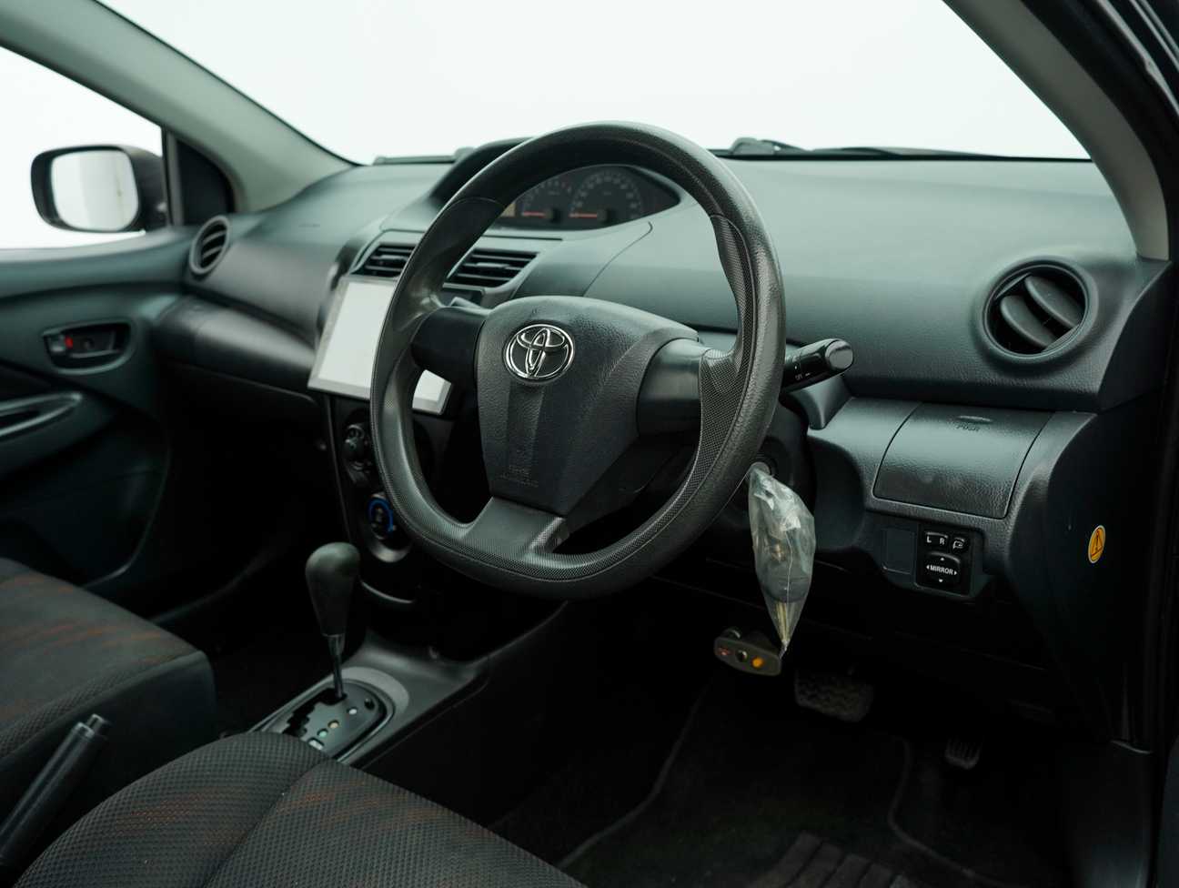 terpakai 2013 Toyota Vios J 1.5