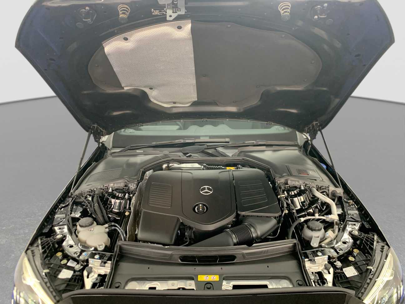 used 2022 Mercedes-Benz C200 Avantgarde 1.5