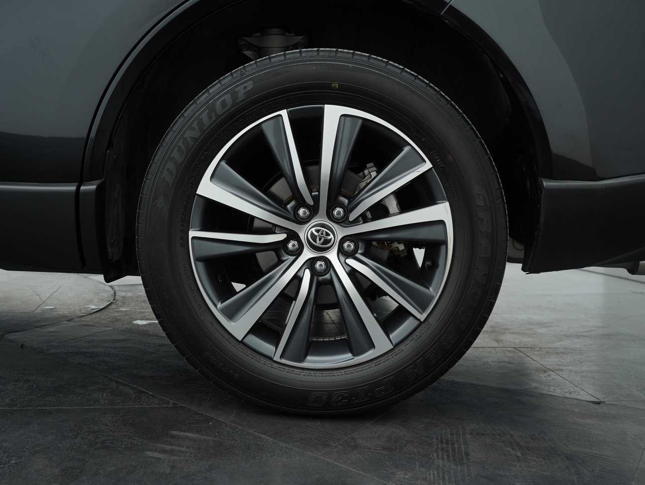 terpakai 2021 Toyota Harrier  2.0