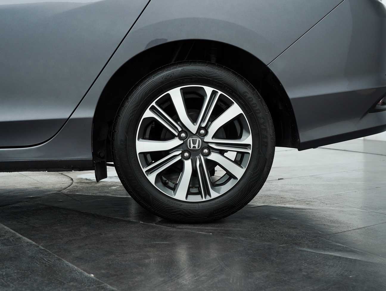 terpakai 2020 Honda City E i-VTEC 1.5