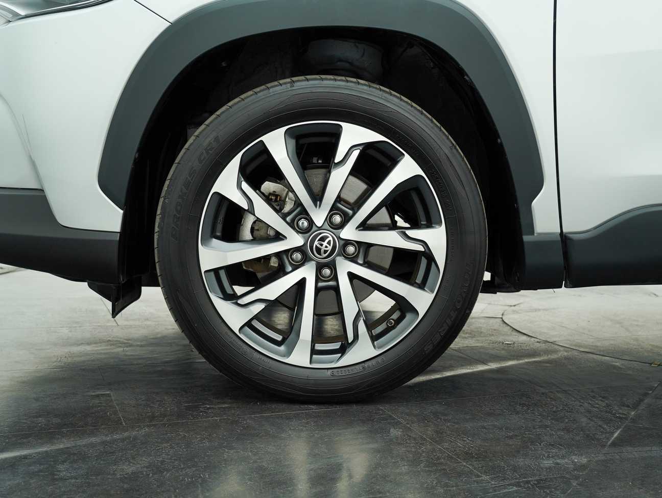 used 2022 Toyota Corolla Cross V 1.8
