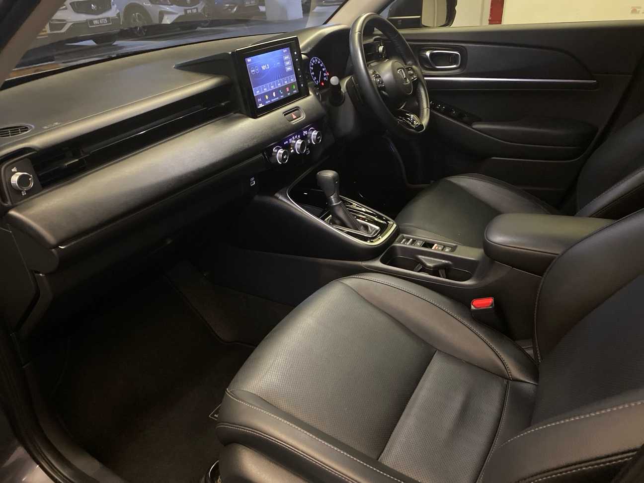 used 2024 Honda HR-V V 1.5