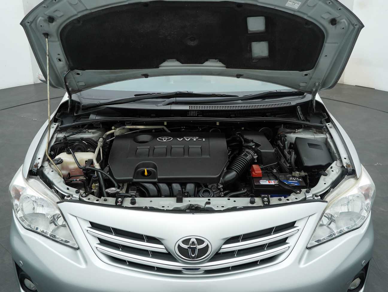 used 2013 Toyota Corolla Altis E 1.8