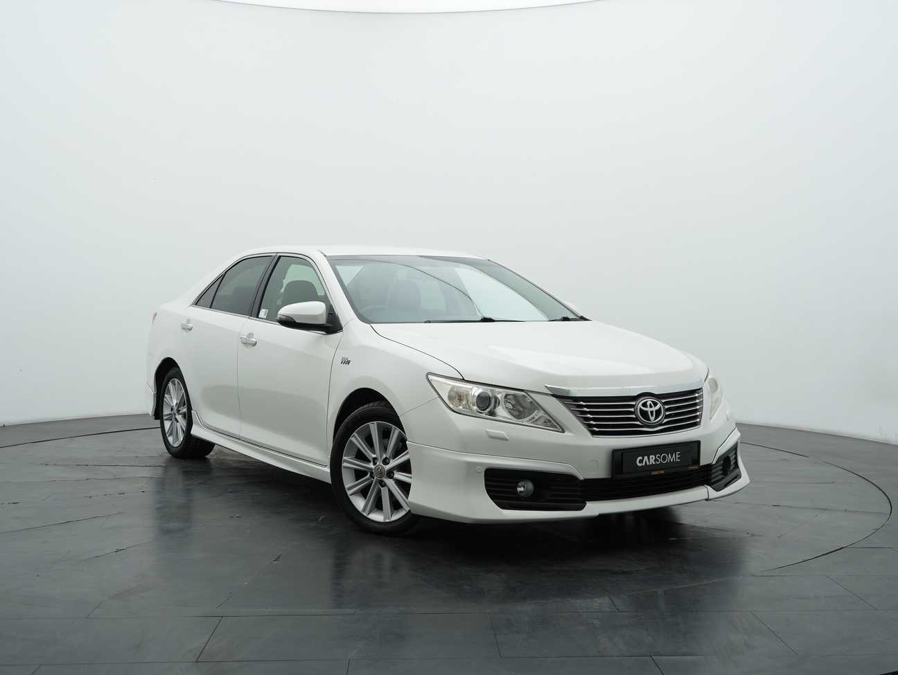 terpakai 2014 Toyota Camry V 2.5