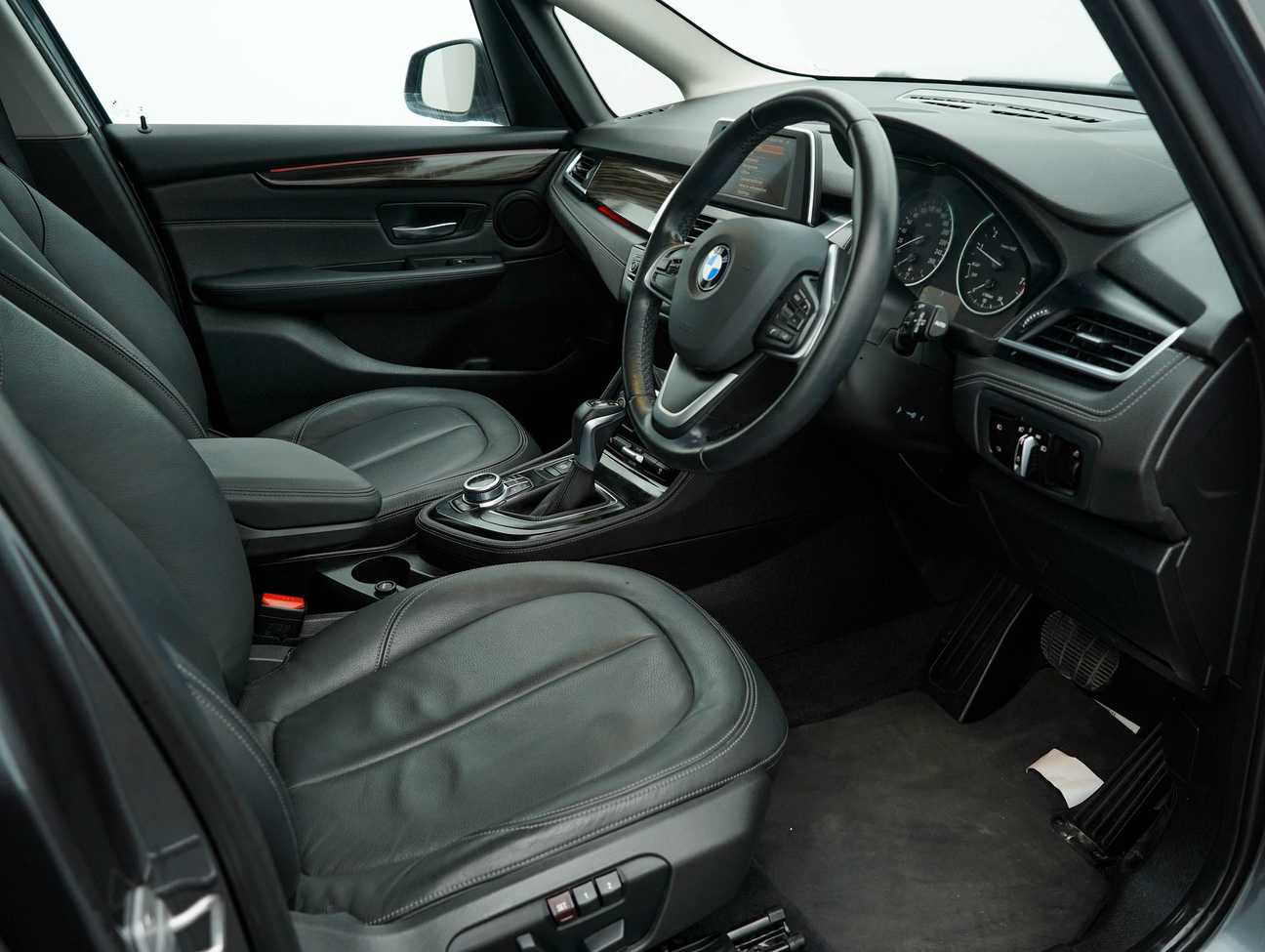 terpakai 2016 BMW 2 18I ACTIVE TOURER 1.5