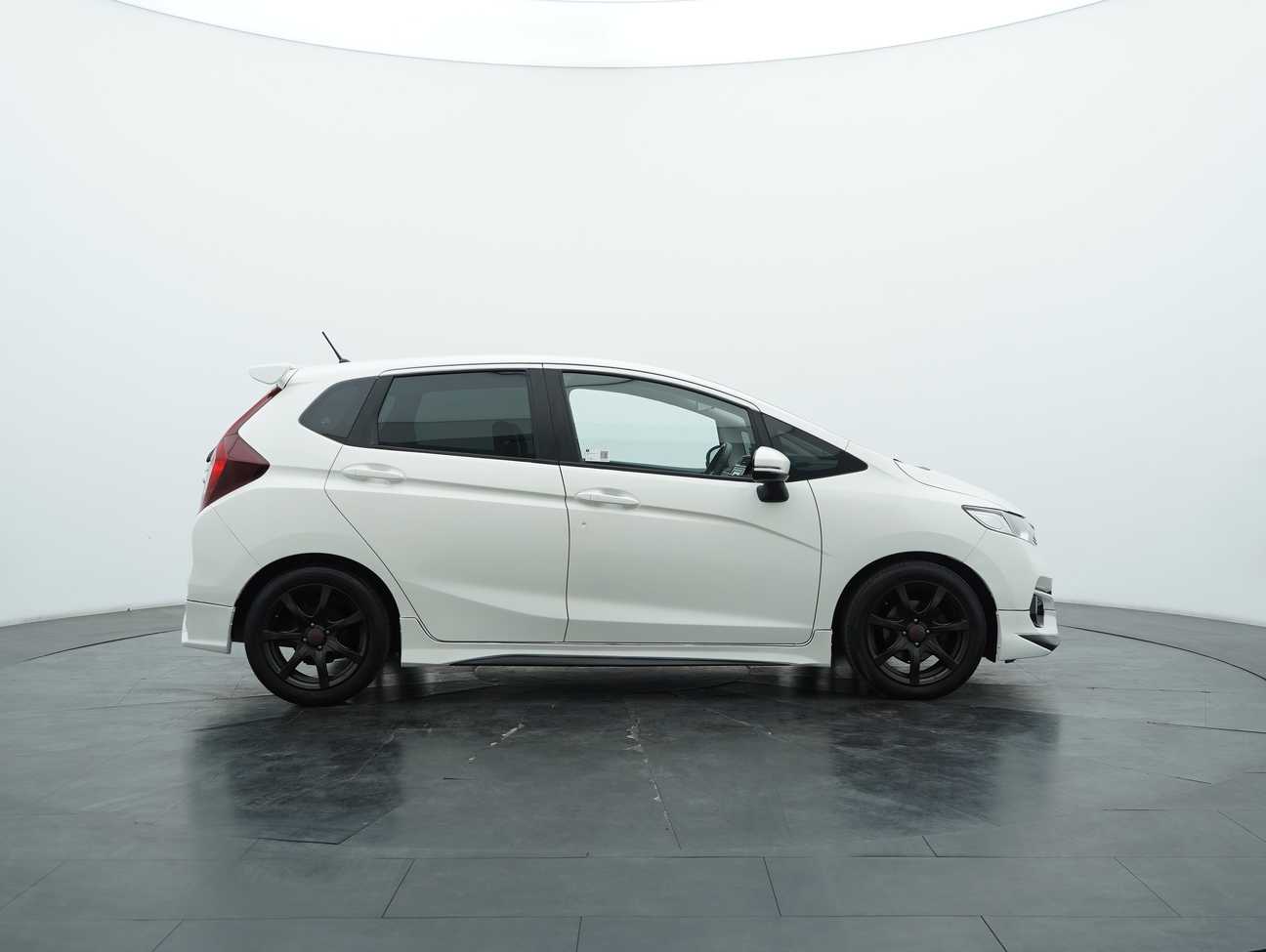 used 2018 Honda Jazz V 1.5