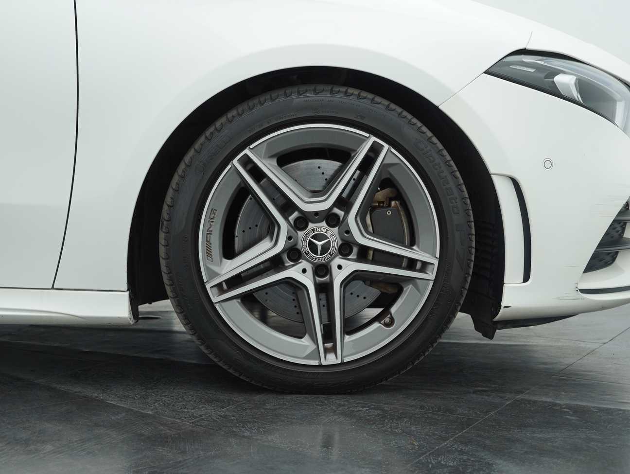 terpakai 2019 Mercedes-Benz A250 AMG Line 2.0