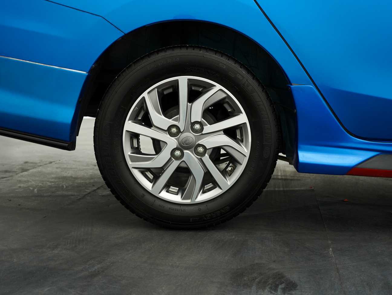 used 2016 Perodua BEZZA AV 1.3