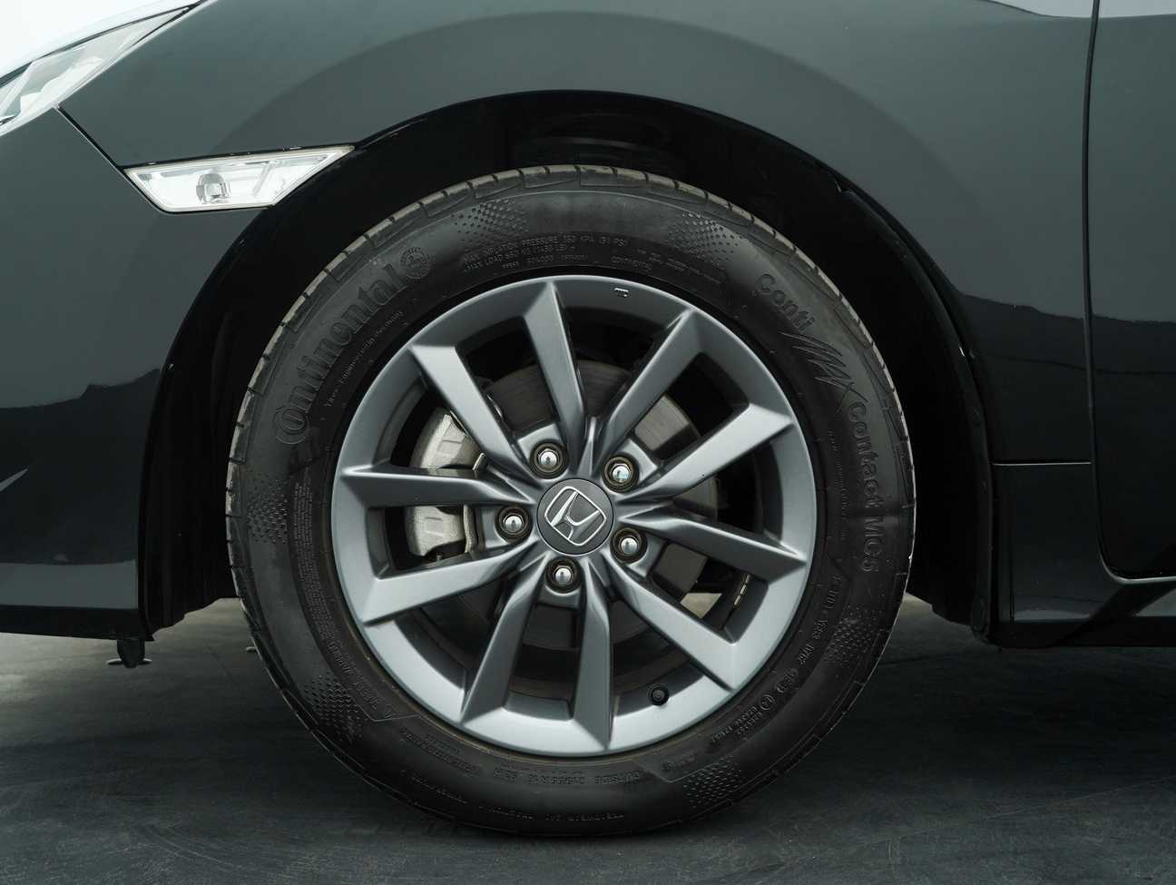 terpakai 2021 Honda Civic S 1.8