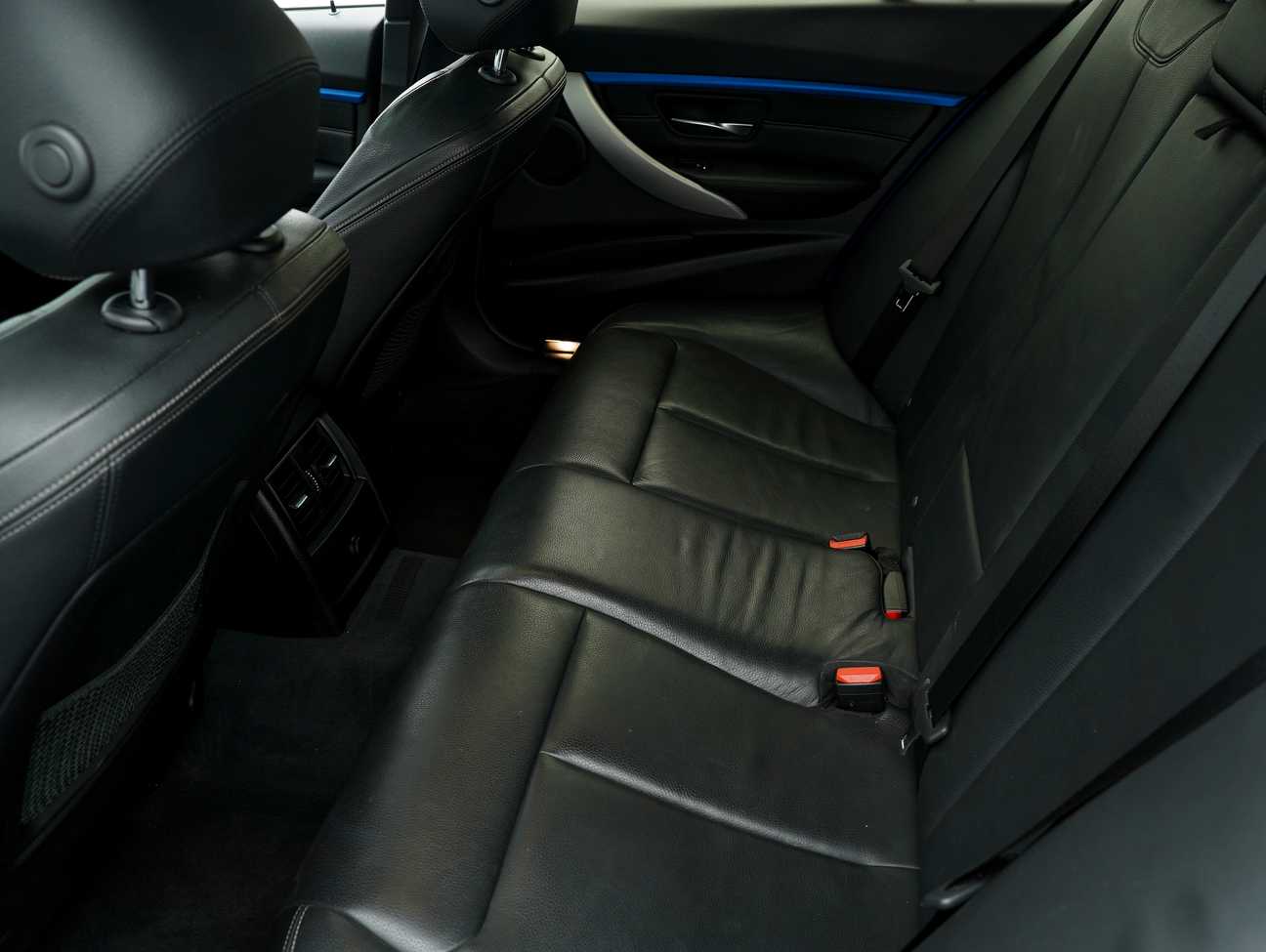 used 2018 BMW 330e M Sport 2.0