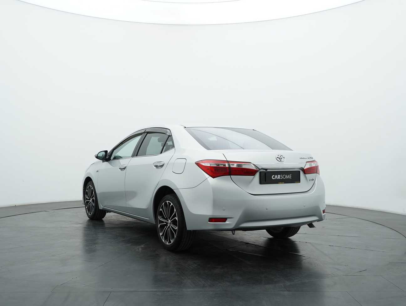 used 2014 Toyota Corolla Altis V 2.0